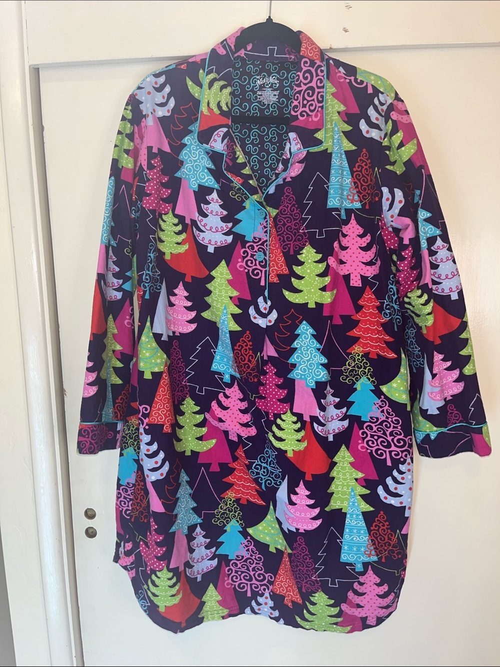 Nick & Nora Multicolor Holiday Tree Print long night shirt / gown XL